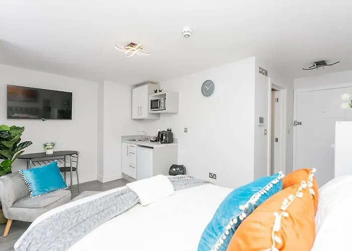 Serene Studio Apartment Sydenham
